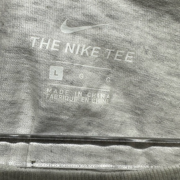 Women's Nike Crop Glitter Tee Size Large - Picture 3 of 4